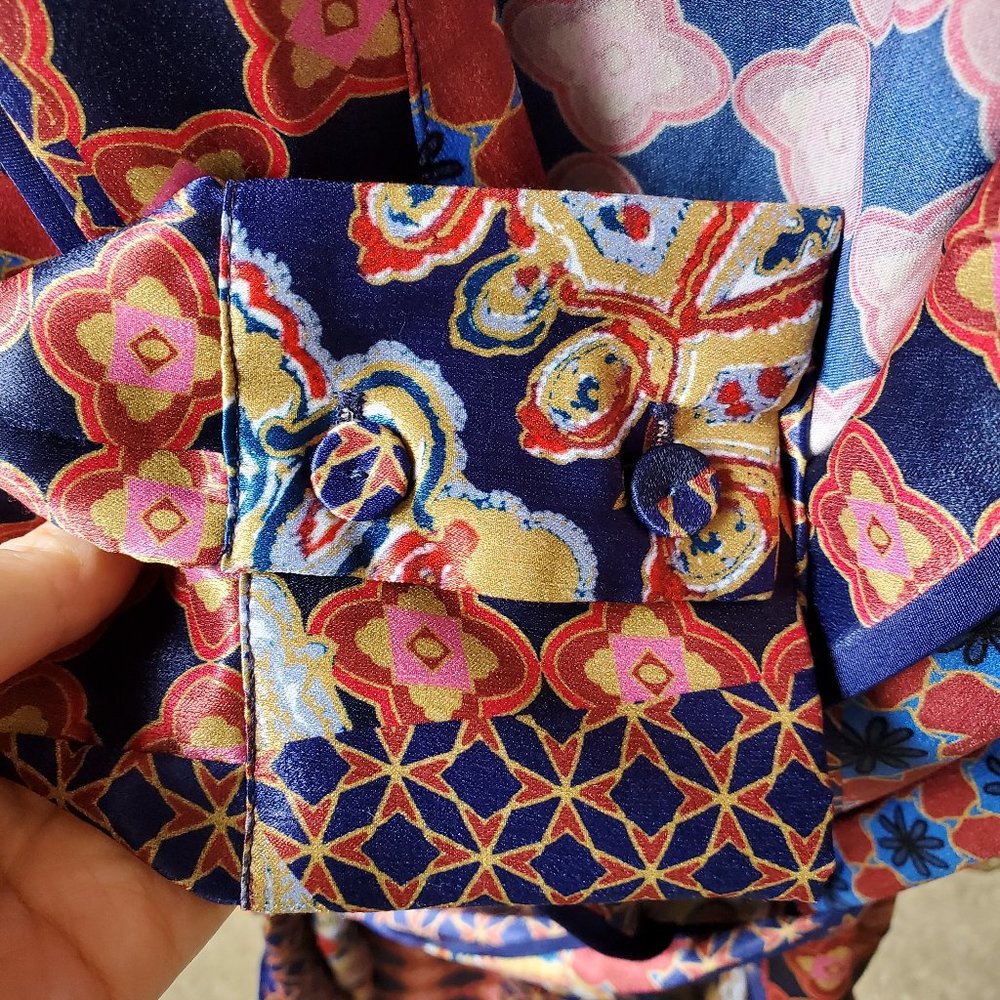 Revolve XXS Robe Jacket - Picture 4 of 5